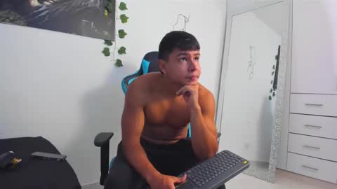 Snapshot of oliver_bray chatting on March 6, 2025, 3:13 pm Oliver bray online show from March 6, 2025, 3:13 pm