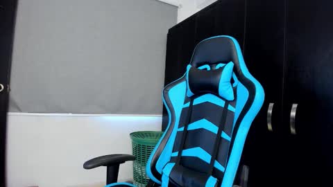 Snapshot of oliver_bray chatting on September 27, 2025, 4:34 pm Oliver bray online show from September 27, 2025, 4:34 pm