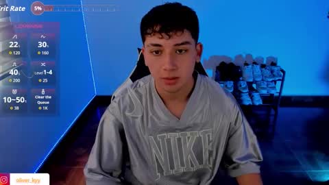 Snapshot of oliver_kyy chatting on October 10, 2025, 7:02 pm oliveeer online show from October 10, 2025, 7:02 pm