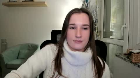 Snapshot of oliviaaa2003 chatting on January 4, 2025, 9:52 pm Oliwiaa2004 online show from January 4, 2025, 9:52 pm