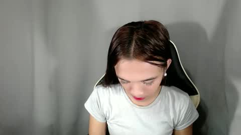 Snapshot of olivianiczxasshieerrraa6 chatting on September 23, 2025, 5:27 pm NICOLE online show from September 23, 2025, 5:27 pm