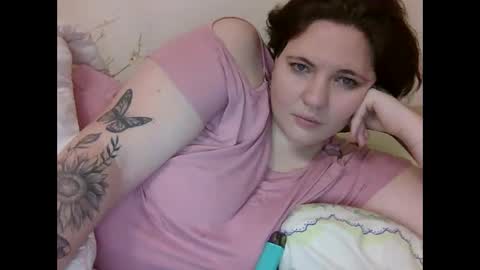 Snapshot of olyafire chatting on December 28, 2024, 6:40 pm OlyaFire online show from December 28, 2024, 6:40 pm