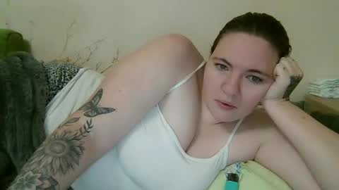 Snapshot of olyafire chatting on January 6, 2025, 9:00 pm OlyaFire online show from January 6, 2025, 9:00 pm