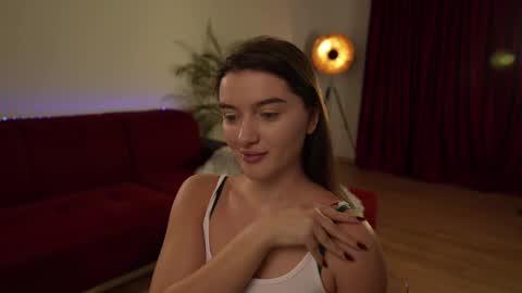 Snapshot of omiliver chatting on February 10, 2025, 6:35 pm or online show from February 10, 2025, 6:35 pm