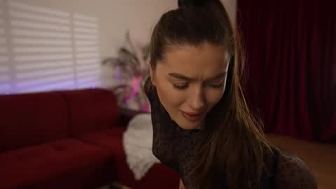 Snapshot of omiliver chatting on February 23, 2025, 7:17 pm or online show from February 23, 2025, 7:17 pm