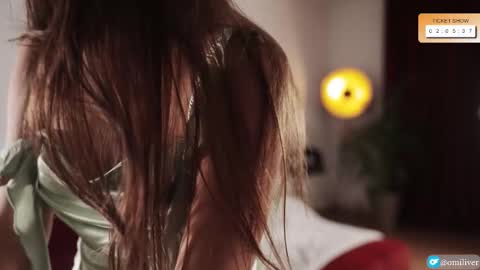 Snapshot of omiliver chatting on October 3, 2025, 5:54 pm or online show from October 3, 2025, 5:54 pm