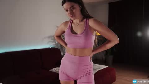 Snapshot of omiliver chatting on October 14, 2025, 3:13 pm or online show from October 14, 2025, 3:13 pm