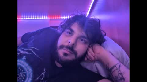 Snapshot of onecrew1 chatting on September 16, 2025, 5:36 pm onecrew1 online show from September 16, 2025, 5:36 pm