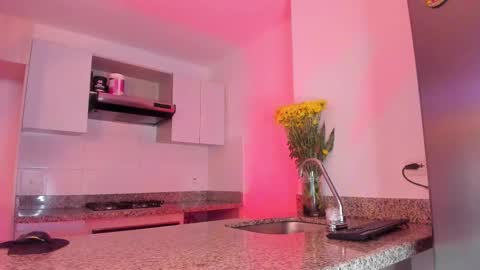 Snapshot of only_pammela chatting on September 23, 2025, 1:41 am misssaray official online show from September 23, 2025, 1:41 am