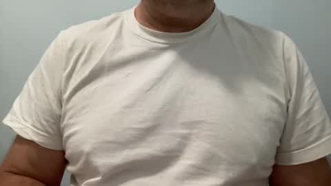 Snapshot of onthedlhere chatting on January 2, 2025, 2:46 pm onthedlhere online show from January 2, 2025, 2:46 pm