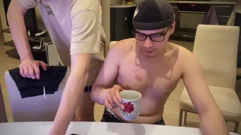 Snapshot of oofcblesssexx chatting on December 20, 2024, 11:37 pm bless god online show from December 20, 2024, 11:37 pm