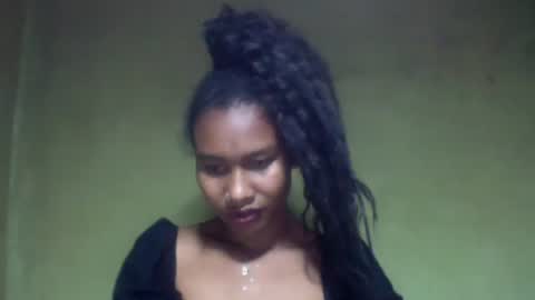 Snapshot of oolyette chatting on September 22, 2025, 3:36 pm oolyette online show from September 22, 2025, 3:36 pm