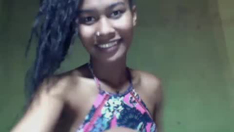 Snapshot of oolyette chatting on October 5, 2025, 8:12 am oolyette online show from October 5, 2025, 8:12 am