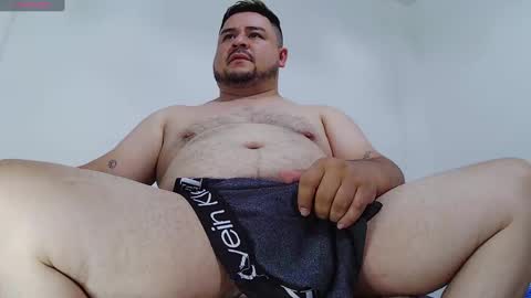 Snapshot of oso_gael chatting on September 25, 2025, 6:22 pm Bear Gael online show from September 25, 2025, 6:22 pm