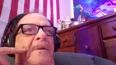 Snapshot of ou8124824 chatting on October 21, 2025, 12:39 pm ou8124824 online show from October 21, 2025, 12:39 pm