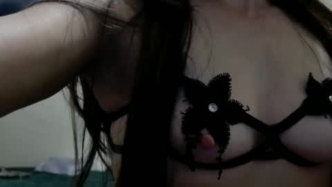 Daisy online show from September 28, 2025, 1:22 am