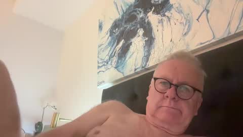 Snapshot of ozhairybearxxxx chatting on December 24, 2024, 11:28 am ozhairybearxxxx online show from December 24, 2024, 11:28 am