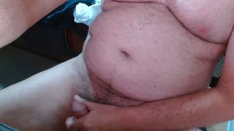 Snapshot of ozzieozzieoi chatting on February 26, 2025, 1:32 am HairyolOz online show from February 26, 2025, 1:32 am