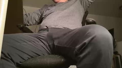 p4geTurner online show from November 3, 2025, 2:02 am