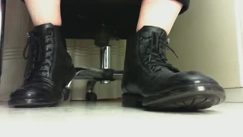 Snapshot of pablomenesssl chatting on February 18, 2025, 8:14 pm Pablo Meness online show from February 18, 2025, 8:14 pm