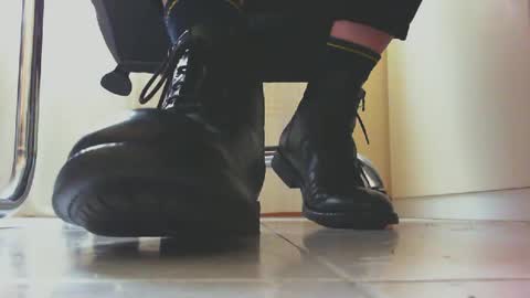 Snapshot of pablomenesssl chatting on February 24, 2025, 10:26 am Pablo Meness online show from February 24, 2025, 10:26 am