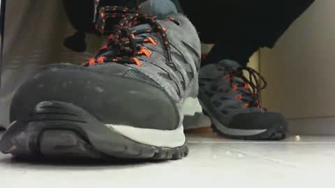 Snapshot of pablomenesssl chatting on March 2, 2025, 8:40 pm Pablo Meness online show from March 2, 2025, 8:40 pm