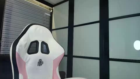 Snapshot of paigejayden chatting on March 6, 2025, 9:09 pm Paige online show from March 6, 2025, 9:09 pm