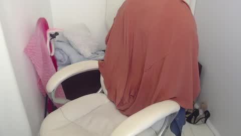 Snapshot of paiper_halliwey_ chatting on December 3, 2024, 11:02 pm paiper online show from December 3, 2024, 11:02 pm