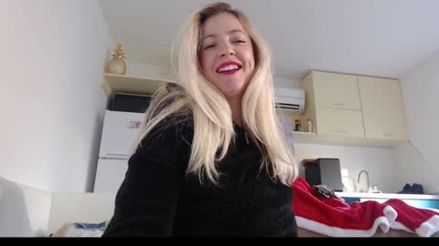 Snapshot of pam_fans chatting on December 14, 2024, 7:29 am BABE online show from December 14, 2024, 7:29 am