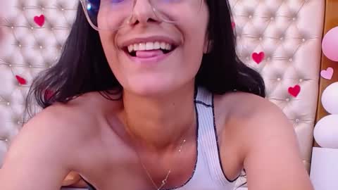Snapshot of pamelaponce chatting on February 19, 2025, 6:10 pm Pamela Ponce online show from February 19, 2025, 6:10 pm