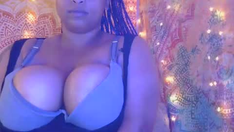 Snapshot of pandorajuwels chatting on February 23, 2025, 5:29 pm Nia Angels online show from February 23, 2025, 5:29 pm