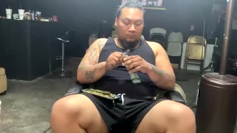 Snapshot of papi_krizz chatting on February 26, 2025, 3:30 pm papi_krizz online show from February 26, 2025, 3:30 pm