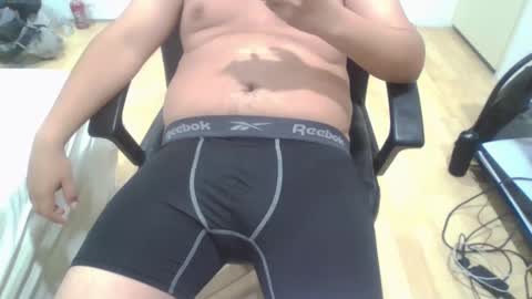 Snapshot of papimexicano703 chatting on December 19, 2024, 6:45 am papi mexicano en boxers online show from December 19, 2024, 6:45 am