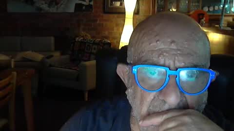 Snapshot of patvac chatting on December 31, 2024, 2:03 pm patvac online show from December 31, 2024, 2:03 pm