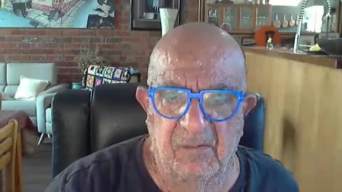 Snapshot of patvac chatting on January 6, 2025, 10:58 pm patvac online show from January 6, 2025, 10:58 pm