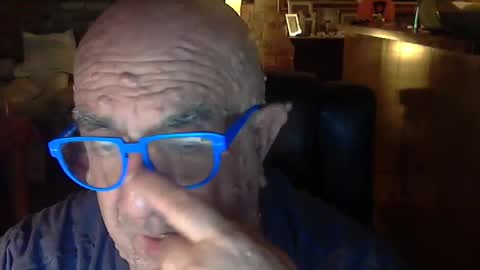 Snapshot of patvac chatting on January 24, 2025, 2:08 pm patvac online show from January 24, 2025, 2:08 pm