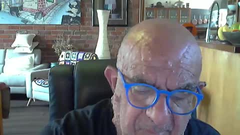 Snapshot of patvac chatting on March 7, 2025, 11:38 pm patvac online show from March 7, 2025, 11:38 pm