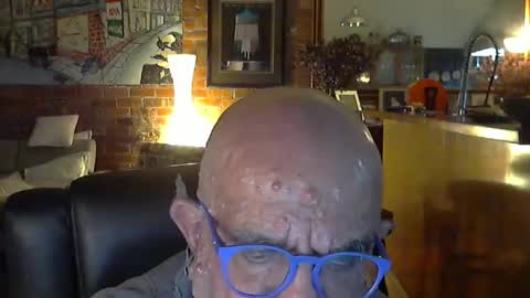 Snapshot of patvac chatting on September 22, 2025, 2:08 pm patvac online show from September 22, 2025, 2:08 pm