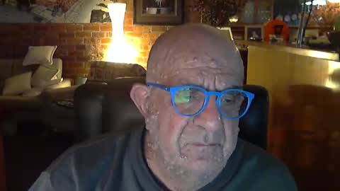 Snapshot of patvac chatting on September 29, 2025, 2:22 pm patvac online show from September 29, 2025, 2:22 pm