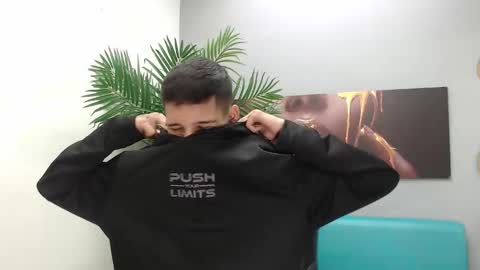 Snapshot of paul_ponce chatting on October 12, 2025, 12:26 pm PAUL online show from October 12, 2025, 12:26 pm