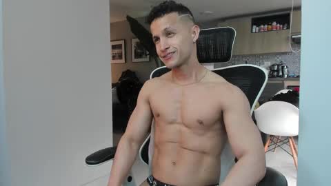 Snapshot of paul_reyborg chatting on September 19, 2025, 10:43 pm Paul online show from September 19, 2025, 10:43 pm