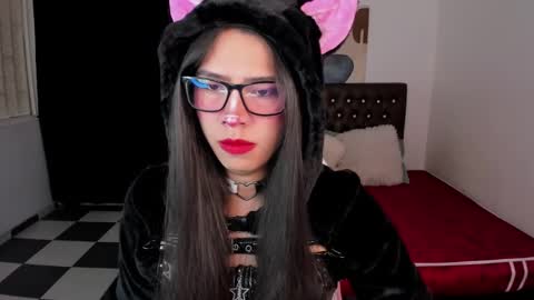 Snapshot of paula_kawaiifu chatting on December 2, 2024, 1:57 pm CALL ME PAULA  online show from December 2, 2024, 1:57 pm