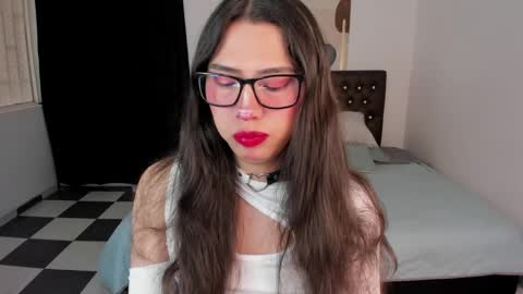 Snapshot of paula_kawaiifu chatting on December 7, 2024, 2:24 pm CALL ME PAULA  online show from December 7, 2024, 2:24 pm