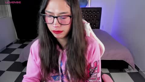 Snapshot of paula_kawaiifu chatting on January 5, 2025, 5:09 pm CALL ME PAULA  online show from January 5, 2025, 5:09 pm
