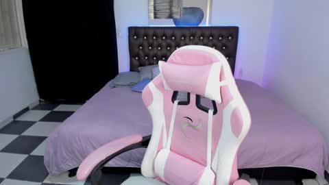 Snapshot of paula_kawaiifu chatting on February 20, 2025, 2:02 pm CALL ME PAULA  online show from February 20, 2025, 2:02 pm