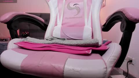 Snapshot of paula_kawaiifu chatting on October 5, 2025, 1:53 pm CALL ME PAULA  online show from October 5, 2025, 1:53 pm