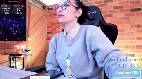 Paulina online show from October 18, 2025, 7:53 am