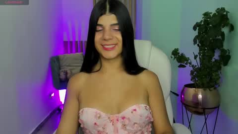 Snapshot of paulinabelle chatting on January 31, 2025, 4:25 am Paulina Belle online show from January 31, 2025, 4:25 am