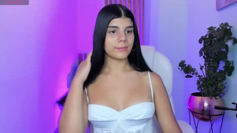 Snapshot of paulinabelle chatting on February 1, 2025, 4:35 am Paulina Belle online show from February 1, 2025, 4:35 am