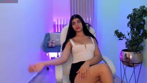 Snapshot of paulinabelle chatting on February 5, 2025, 5:20 am Paulina Belle online show from February 5, 2025, 5:20 am